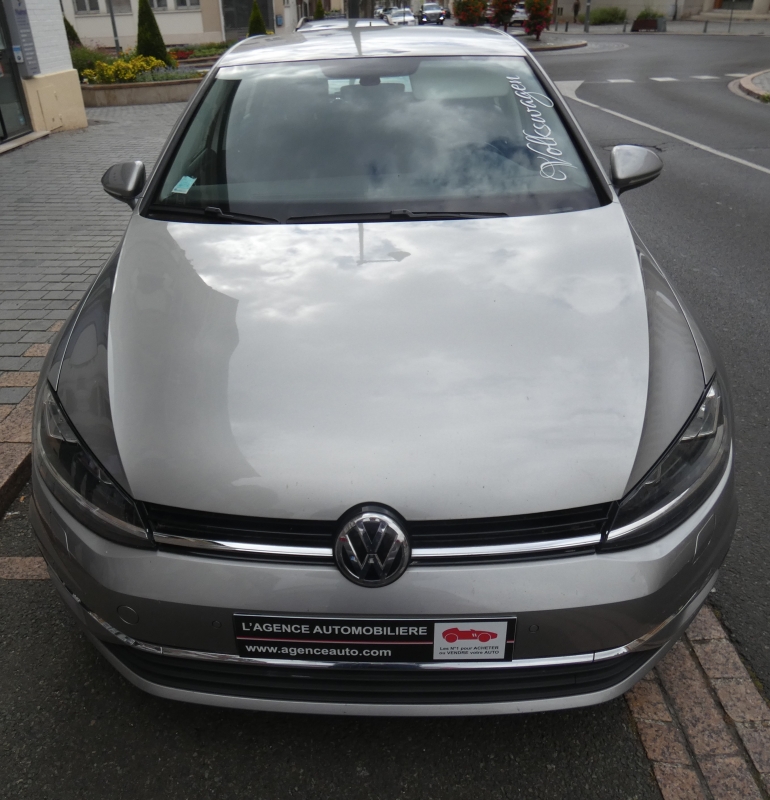 Volkswagen Golf — 3